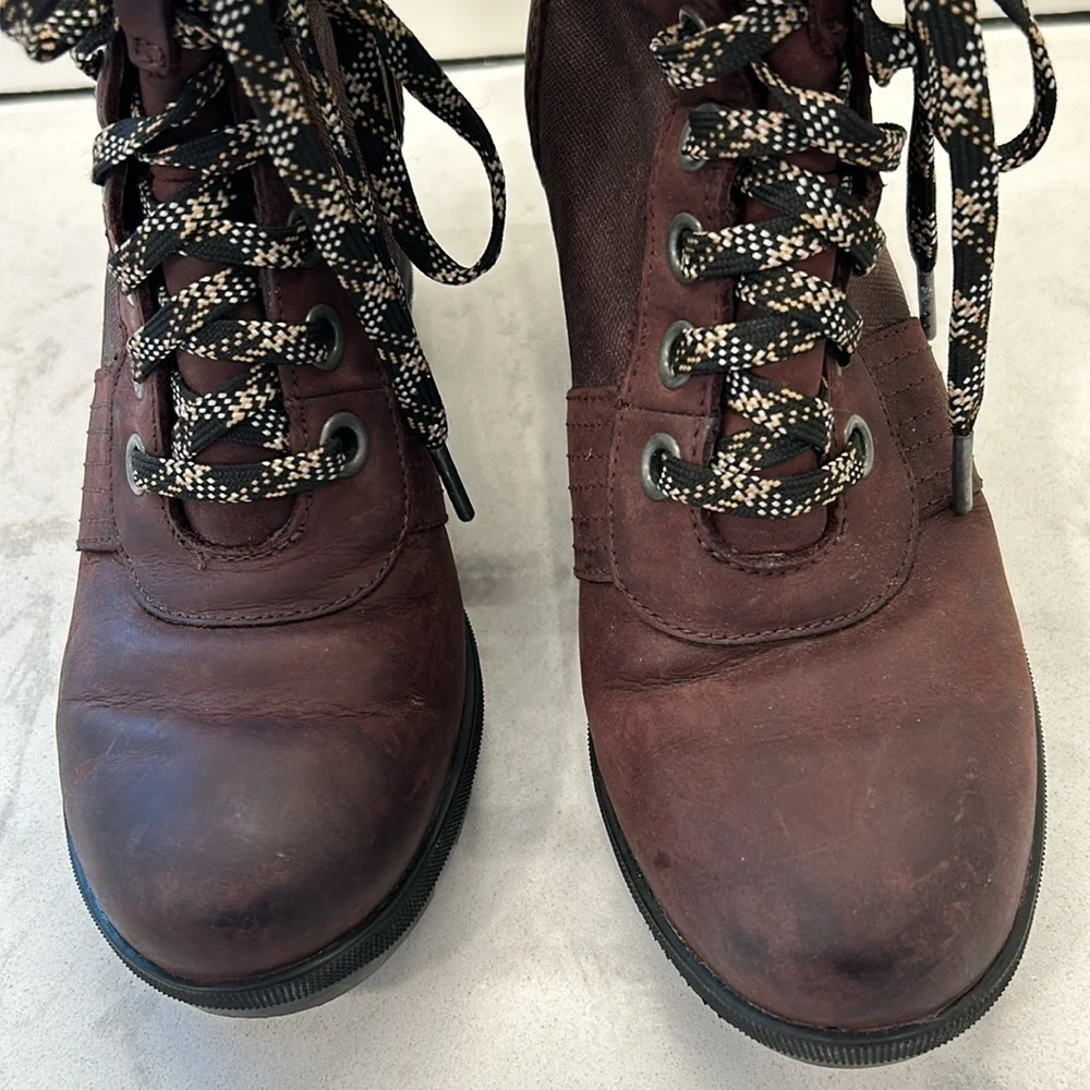 SOREL LEXIE™ Wedge Boot Burgundy Leather Lace Up Hi Top Chunky Size 8